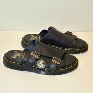 Dr. Marten Dayne Sandal, Mens 8